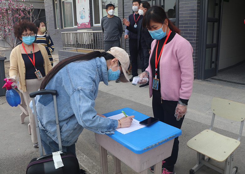 保定贺阳衡水一中高级中学举行复学演练