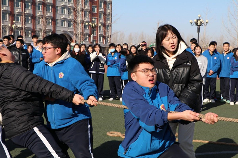 贺阳高级中学用责任担当和爱心为学生筑起一个安全港湾